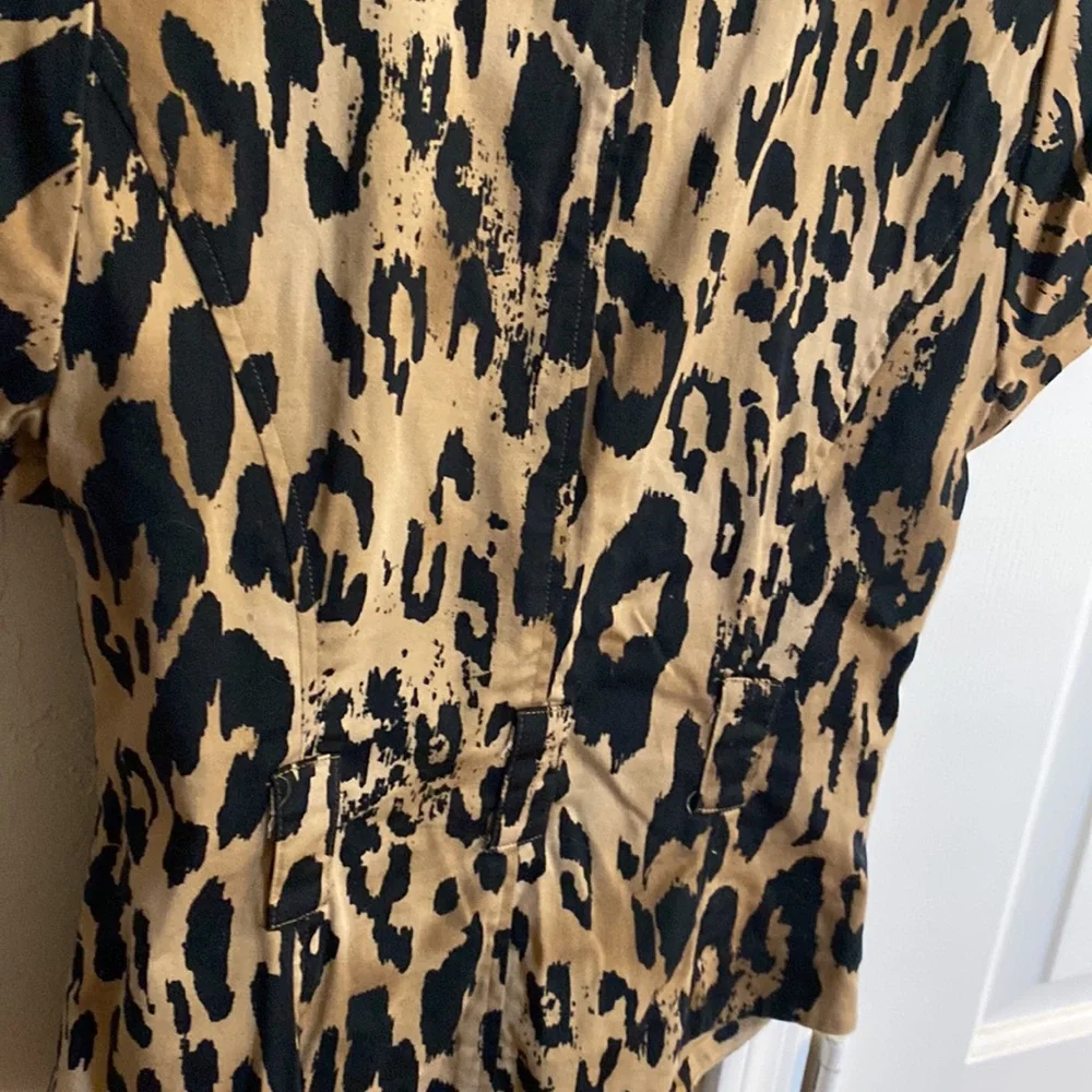 SUNNY LEIGH Animal Print Collar Short Sleeve Blazer/Blouse Size Small - Picture 8 of 10